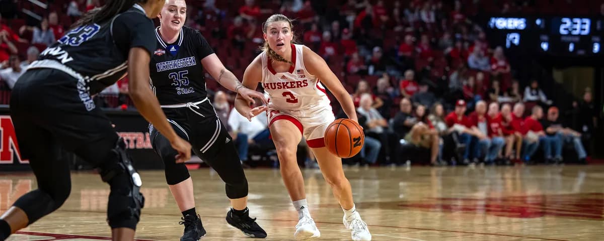 네브래스카, 노스웨스턴 스테이트와 개막전 맞대결