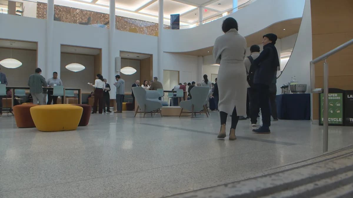 버지니아대, AI가 민주주의에 미치는 영향 연구