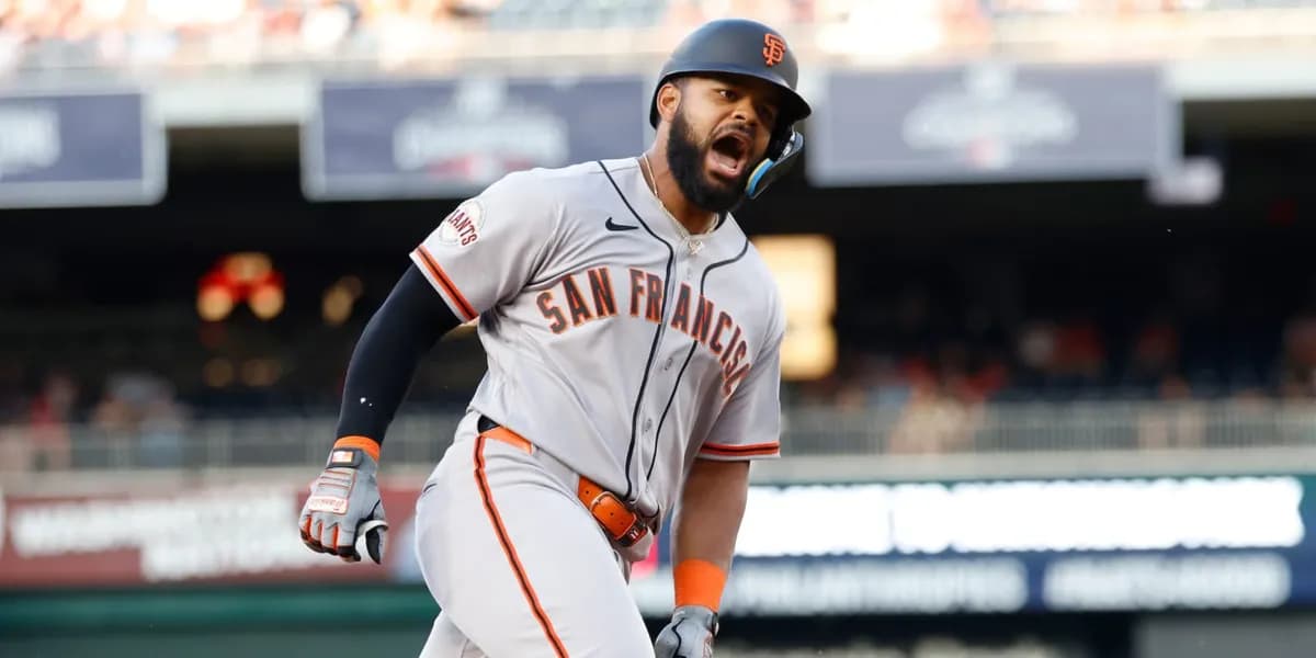 Ramos snaps slump with 416-foot homer as Giants' bats erupt