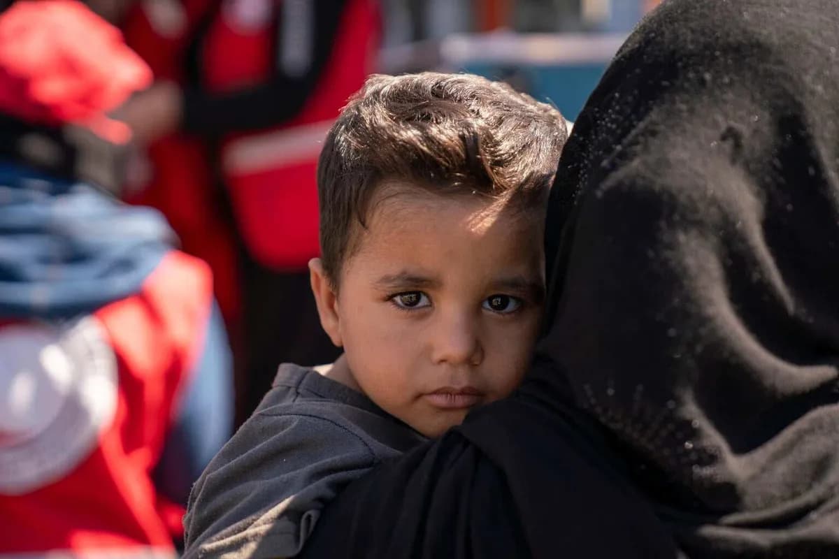 레바논 휴전 발효... 유니세프 '어린이 172명 사망' 충격 보고