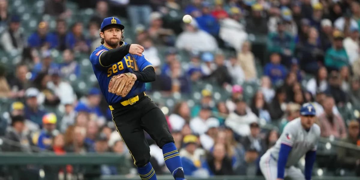 Donovan exits Friday's game vs. Rangers with injury