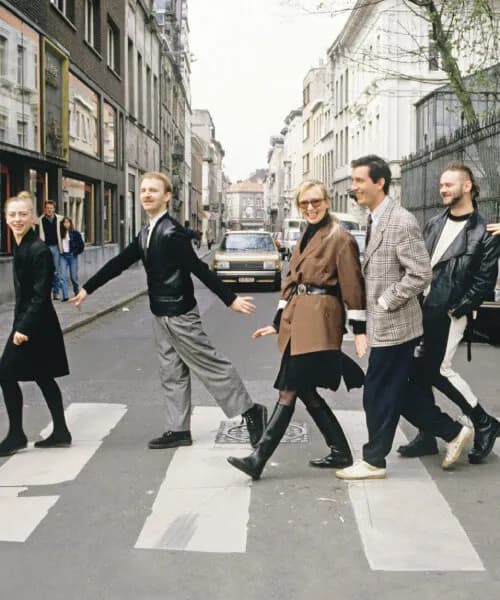 43세 대만 배우 이선균, 20살 연하 중국 재벌가 여성과 도쿄 데이트 현장 포착