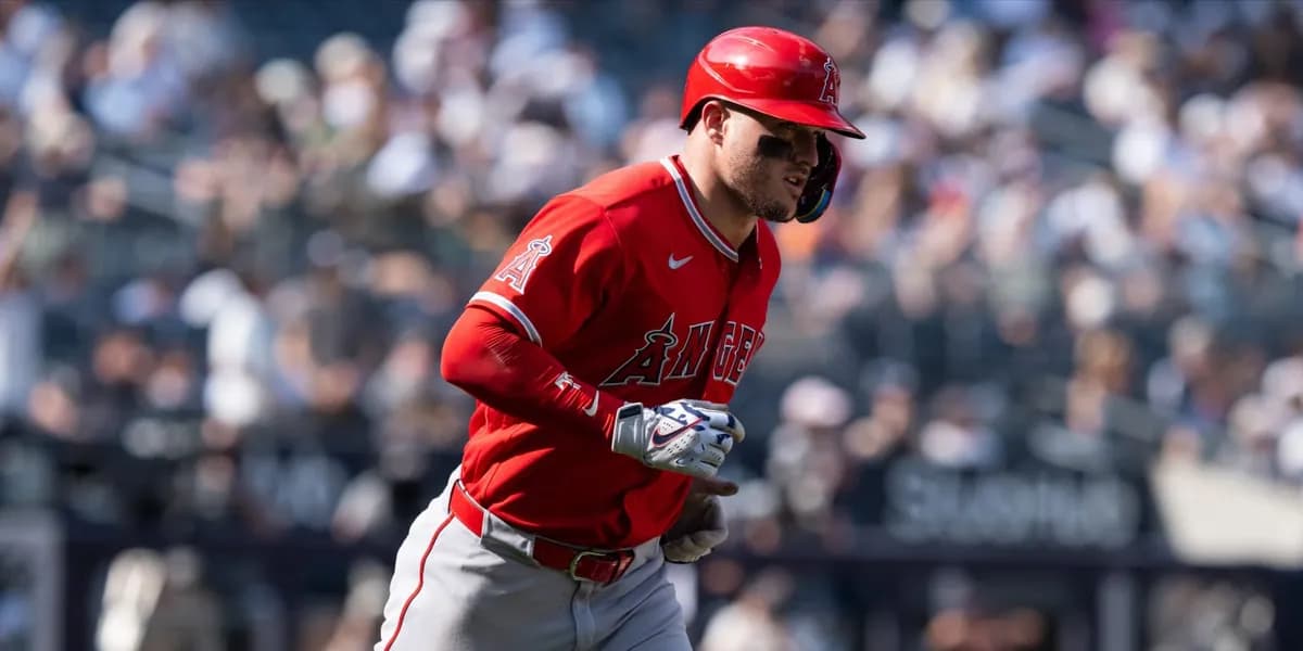 Trout's FIFTH homer of series is most by visiting player ever vs. Yankees