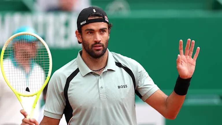 베레티니, 메드베데프에 49분 완파…클레이 부활 신호탄