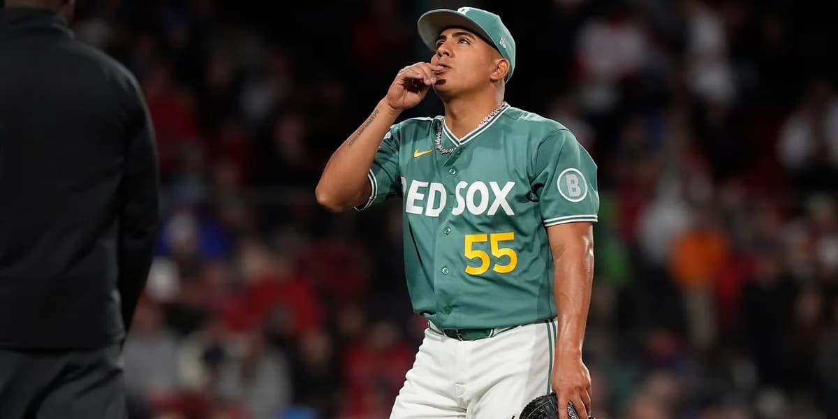 Suarez twirls 8-frame gem as Red Sox walk it off in 10th
