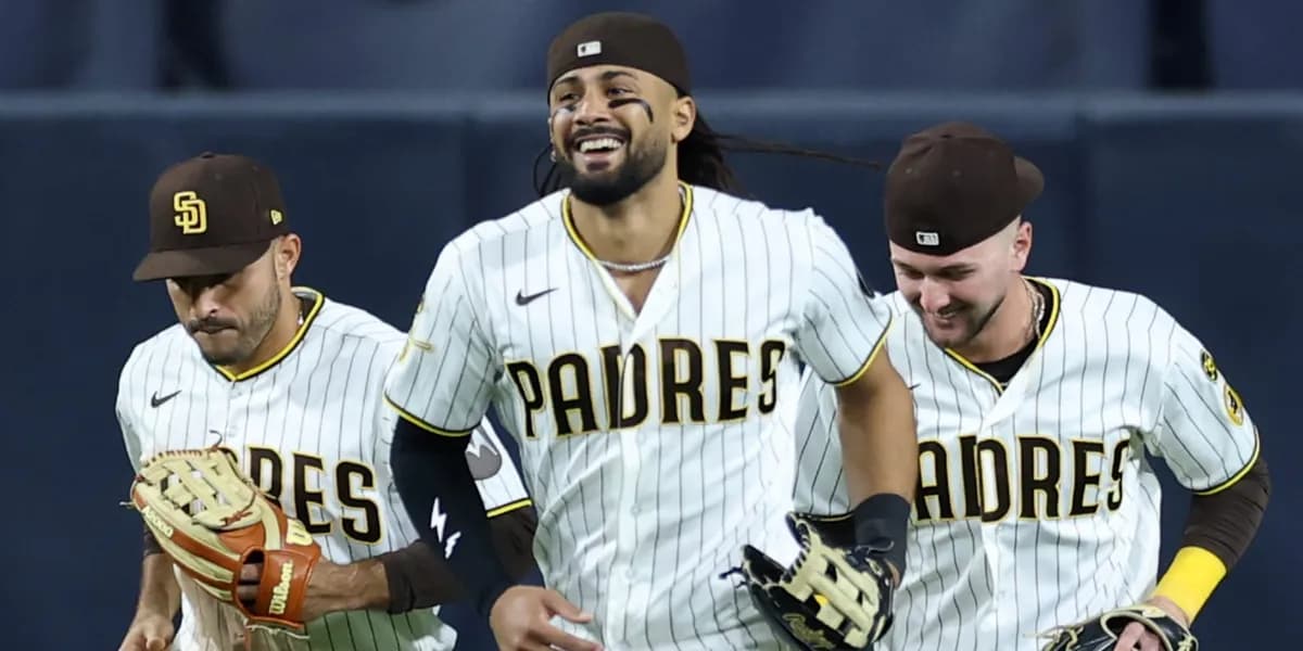 Tatis sparks offense, bullpen seals it as Padres win 8th straight