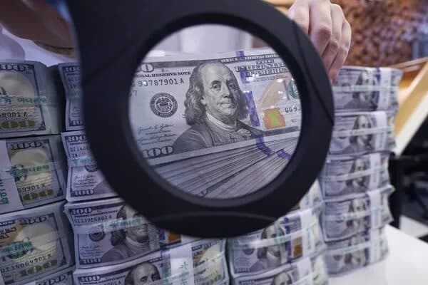 경상흑자 역대 최대인데 원화는 왜 약해지나