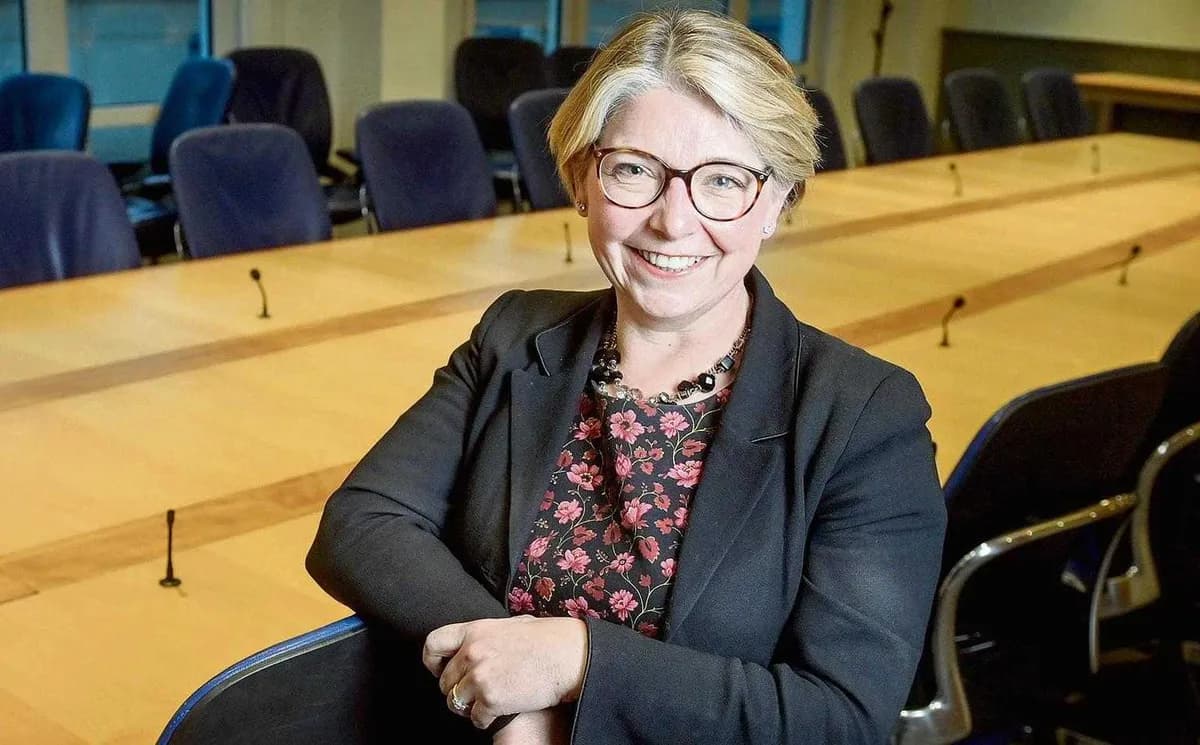 영란은행 부총재 "이란 전쟁, 금융위기 도화선 될 수 있다"