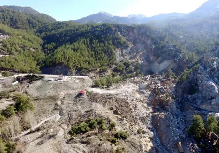 산사태 주범은 자연이 아닌 인간의 토지 개발