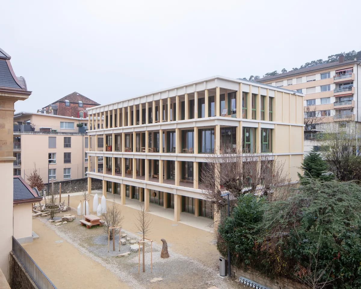 Collège des Parcs School Extension and two Sport Halls / Stoa architectes