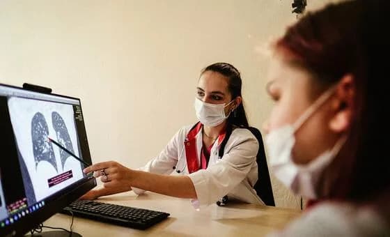 BTS, 하이브 떠나야 하나…다큐 공개 후 팬덤 갈등론 확산