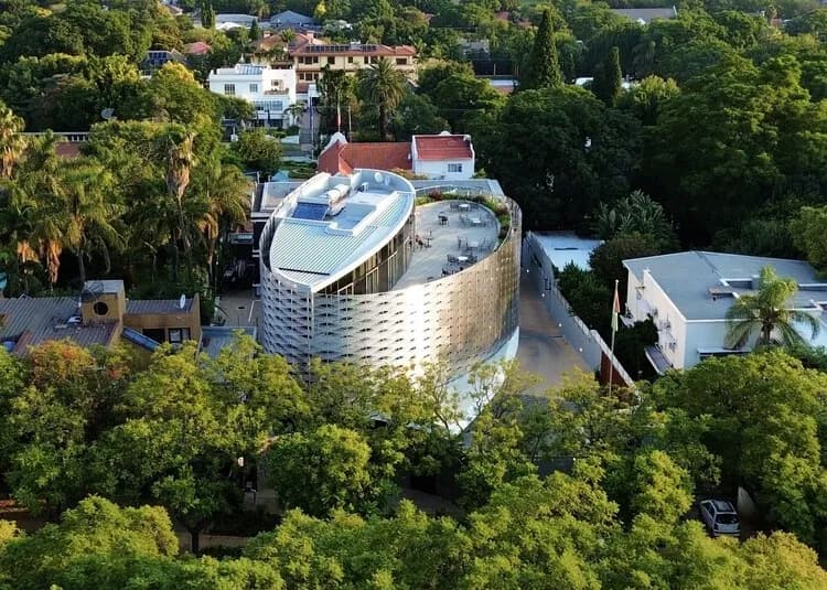 소니, PS5 전 라인업 글로벌 가격 인상 발표…4월 2일부터 적용