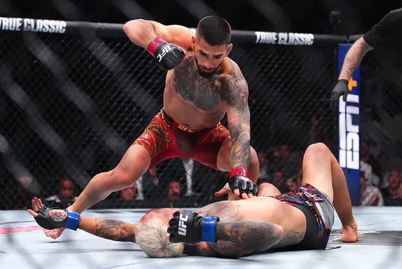 'UFC 프리덤 250' 팬 페스트 헤드라이너