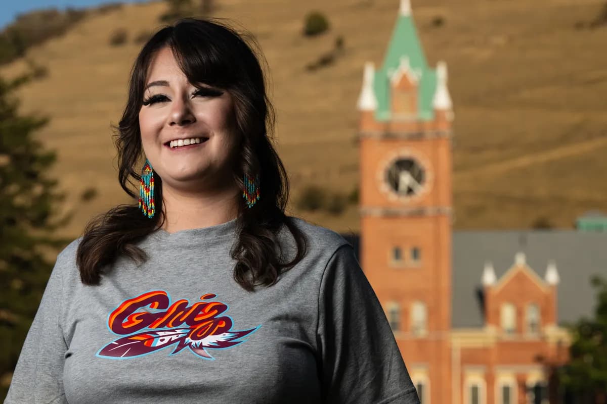 몬타나대 '네이티브 그리즐리' 디자인, 미술라 원주민 작가가 맡다