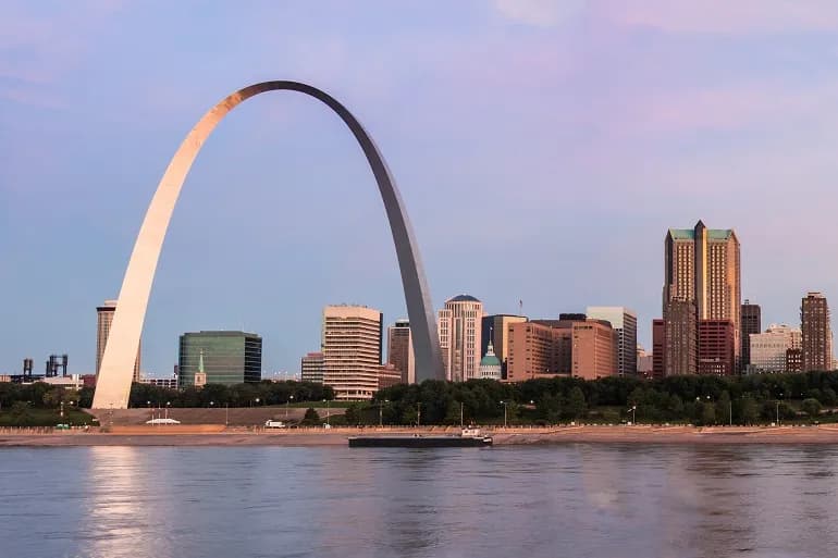 미국 세인트루이스 학교들, AI 교육 도구로 수업 혁신 중