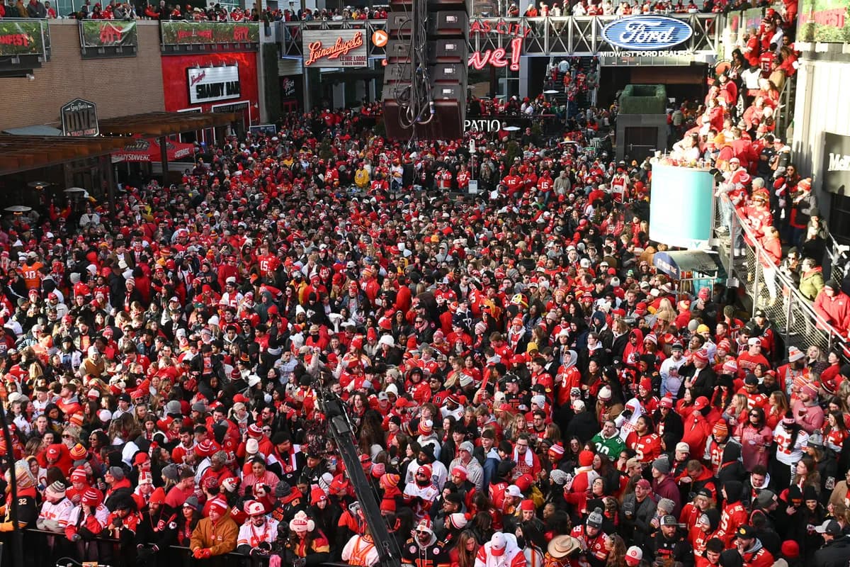 캔자스주 Chiefs 유치, 역대 최대 규모 보조금에 경제학자들 '허술한 계산' 지적