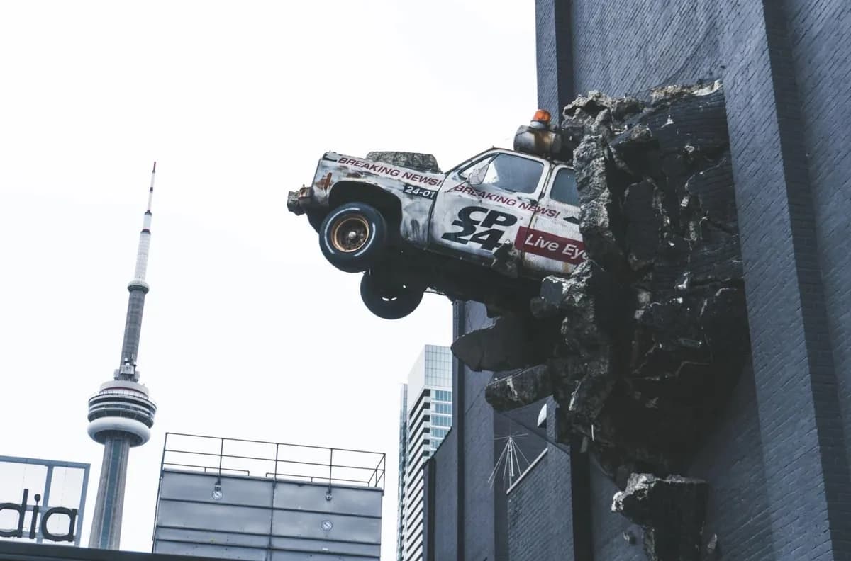 암호화폐 시장 급락, 비트코인 6만 6천 달러 붕괴…17조 달러 증발