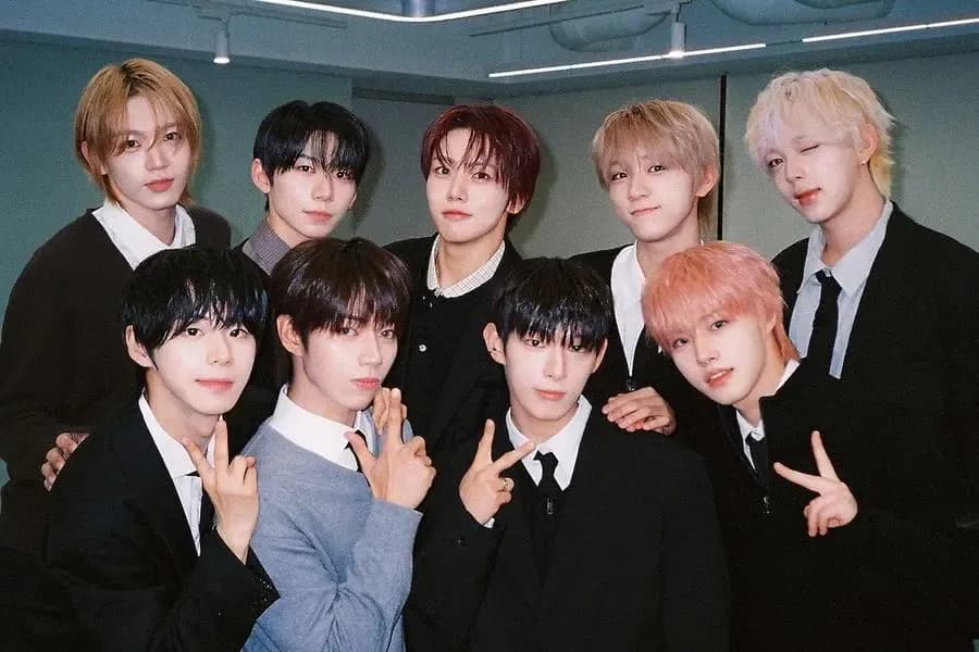 AHOF, 소속사와 재계약 논의 중…7년 장기 계약 가능성