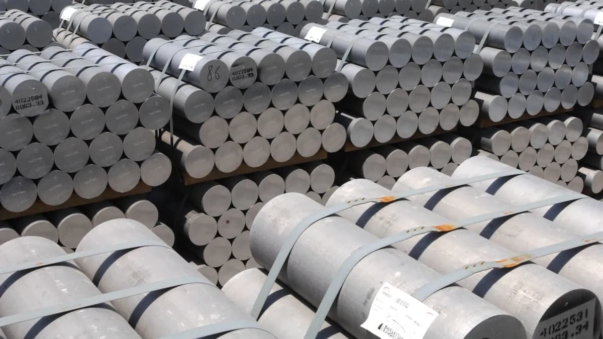 이란 공격에 걸프 최대 알루미늄 생산업체 불가항력 선언