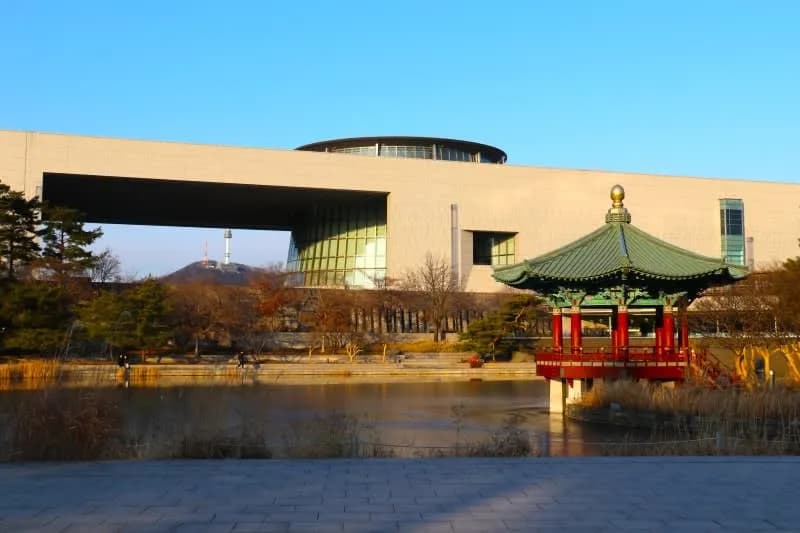 국립중앙박물관, 19년 만에 유료 전환 추진