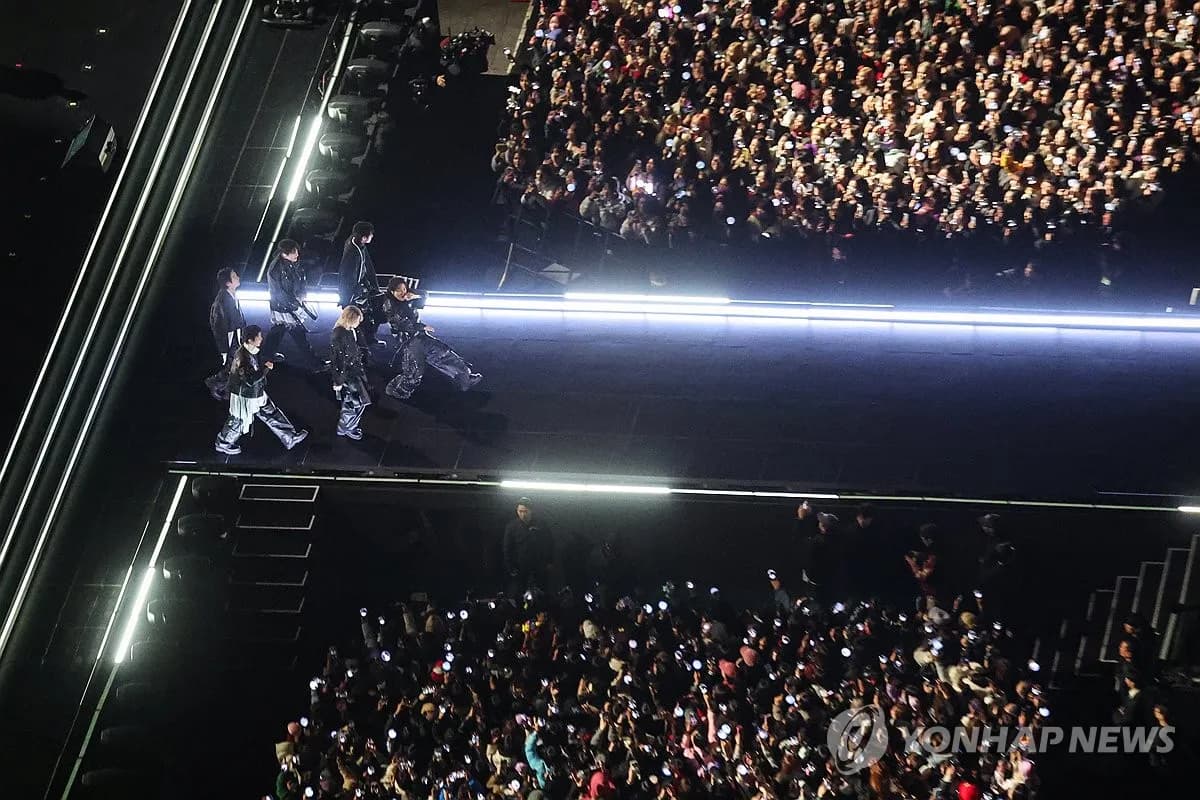 경찰, BTS 광화문 공연 협박 댓글 50대 구속해 송치