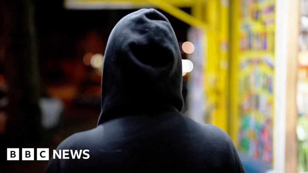 영국 정치지도자들, 아동 성착취 혐의에 대한 긴급 조사 촉구