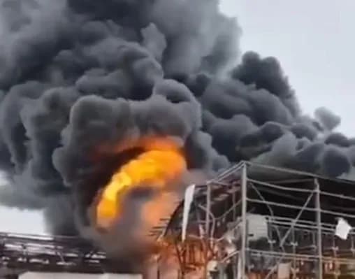 이란 미사일, 이스라엘 남부 공업지대 직격…대형 화재·유해물질 유출