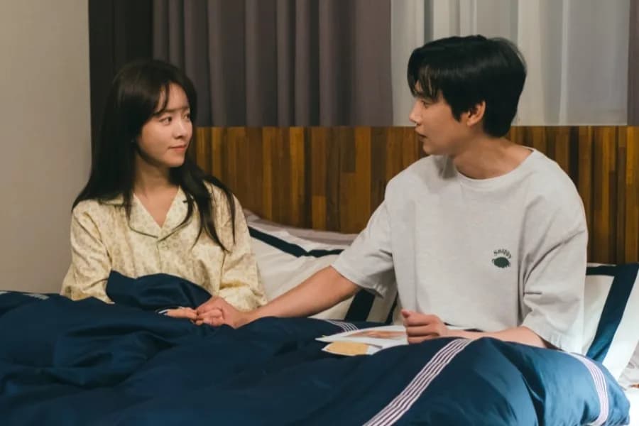 Han Ji Min Starts Living With Park Sung Hoon After Fighting With Her Mom In “The Practical Guide To Love”