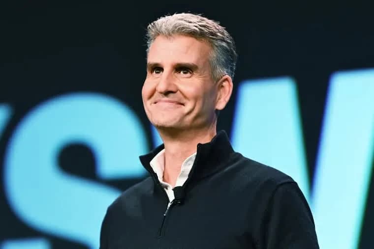 디즈니 차기 CEO, 포트나이트에서 영화 최초 공개 구상